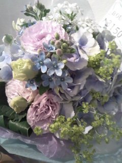 奈良のお花屋さんbrickのホームページです