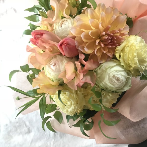 画像1: おまかせブーケ（イエロー・オレンジ）　　3,000円 (1)