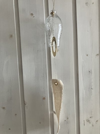 画像2: 【母の日限定商品】季節のお花の母の日アレンジとウインドチャイムセット